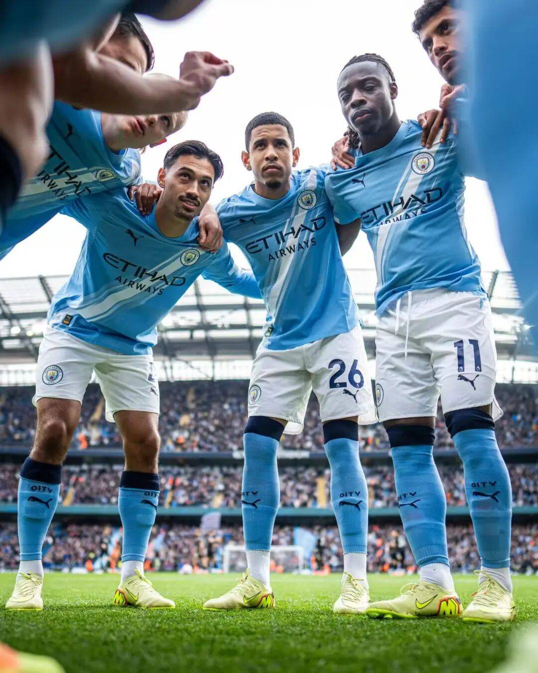 美记：独行侠交易戴维斯并非板上钉钉，他们不着急聘请总经理（美记称：独行侠追求戴维斯的交易尚未定案，暂不急于任命总经理）