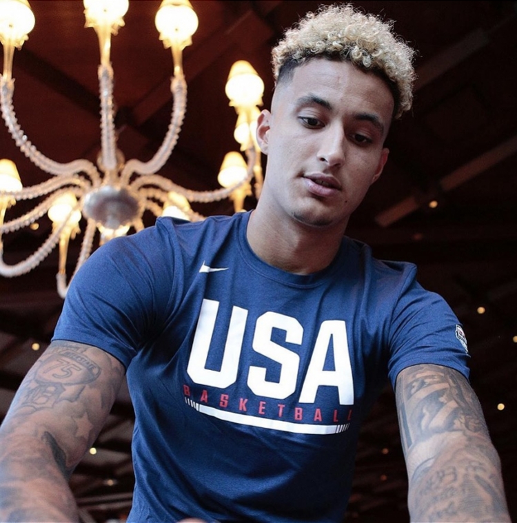 迪卡尼奥：国米球员在场上应务实一些；齐沃布阵时要打破常规（迪卡尼奥：国米需更务实；齐沃排兵布阵应敢于求变）