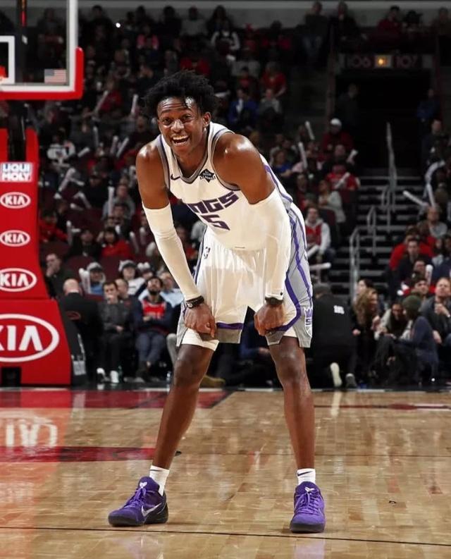 全尤文：巴萨对DV9很感兴趣，热刺、切尔西和拜仁也在关注情况（巴萨看上DV9，热刺、切尔西与拜仁同样在关注动向）