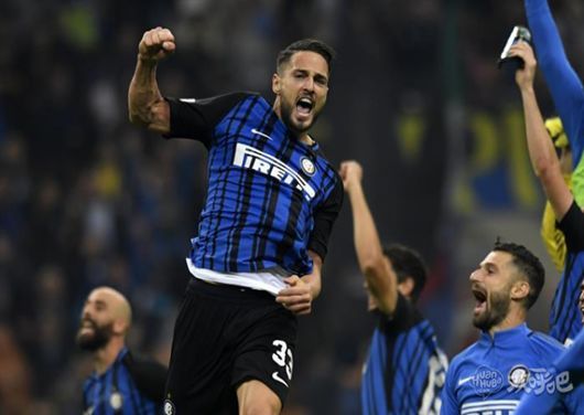 足球转会市场最新签约及趋势分析（足坛转会风向：最新签约动态与市场趋势）