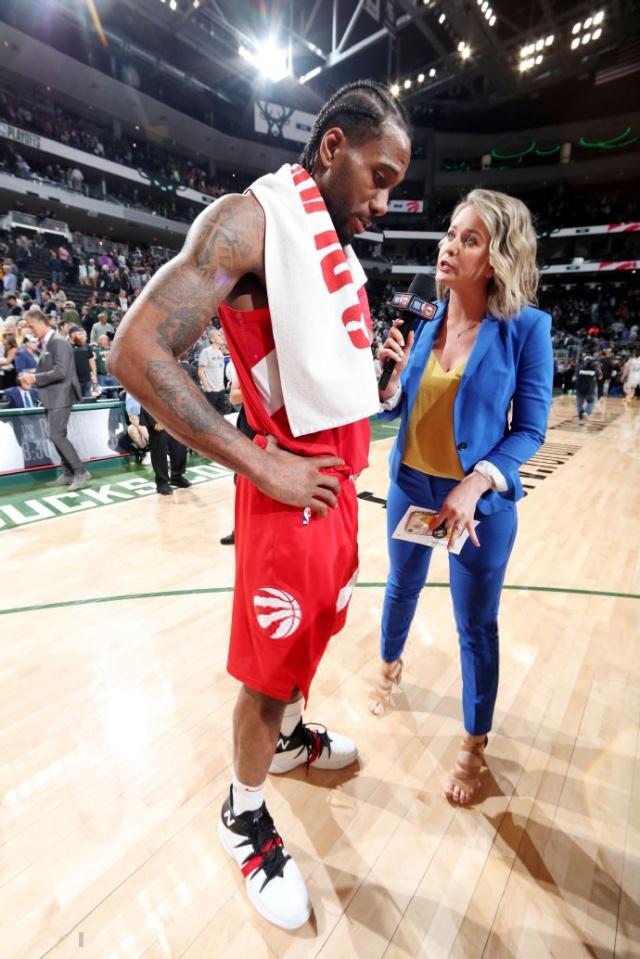 鹈鹕轰出一波4连胜拿到赛季第7胜，将快船暂时挤到西部垫底（鹈鹕强势四连胜斩获赛季第7胜，快船暂时垫底西部）