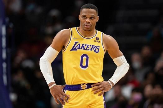 球色生香 ｜ 前任横跨两大联盟，马克西为得到她，不惜与好友反目（球坛绯闻 ｜ 前任跨越两大联赛，马克西为她不惜与好友决裂）