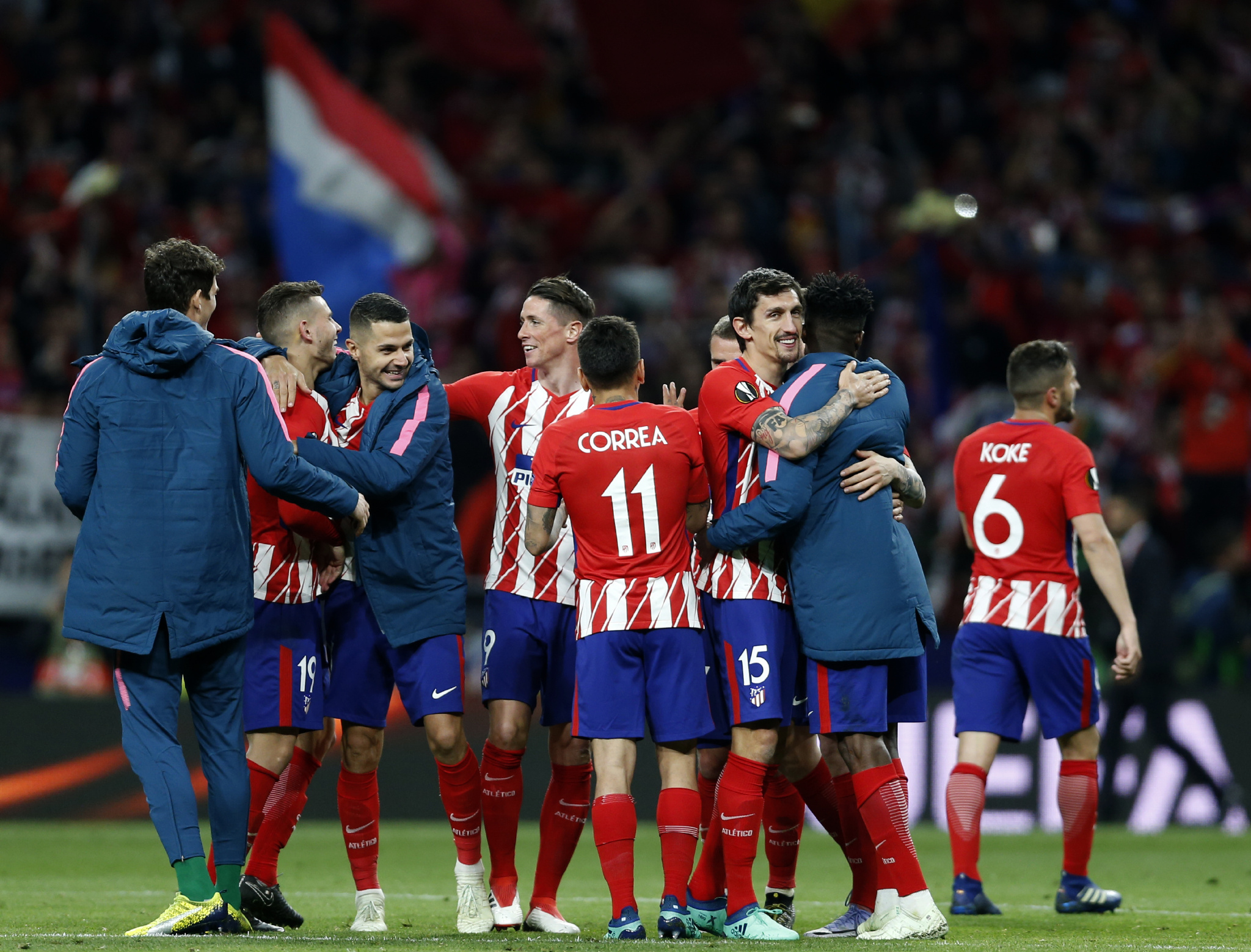 名宿：尼科-帕斯像托蒂，他是意甲最好的球员理应回皇马效力（名宿盛赞尼科-帕斯堪比托蒂：意甲最佳，理应回归皇马）