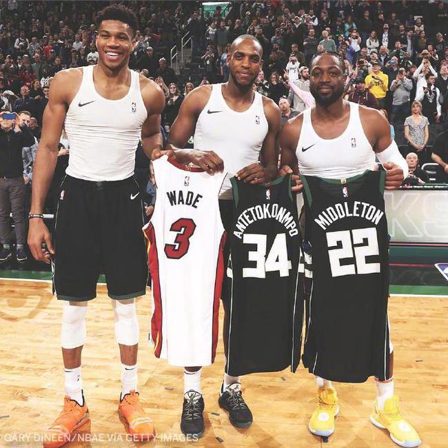 大四喜：姆巴佩vs奥林匹亚科斯个人集锦（姆巴佩四球之夜：对阵奥林匹亚科斯个人集锦）